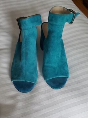 Nine West Teal Suede Open-Toe Block Heels with Ankle Buckle
